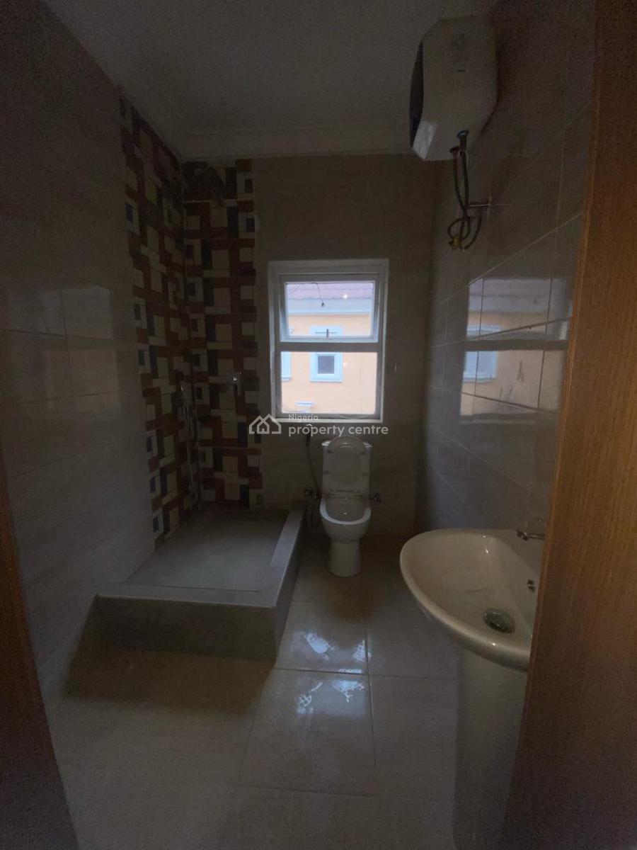 Newly Built 4 Bedrooms Terraced Duplex with Bq., Off 1st Avenue, Gwarinpa, Abuja, Terraced Duplex for Rent