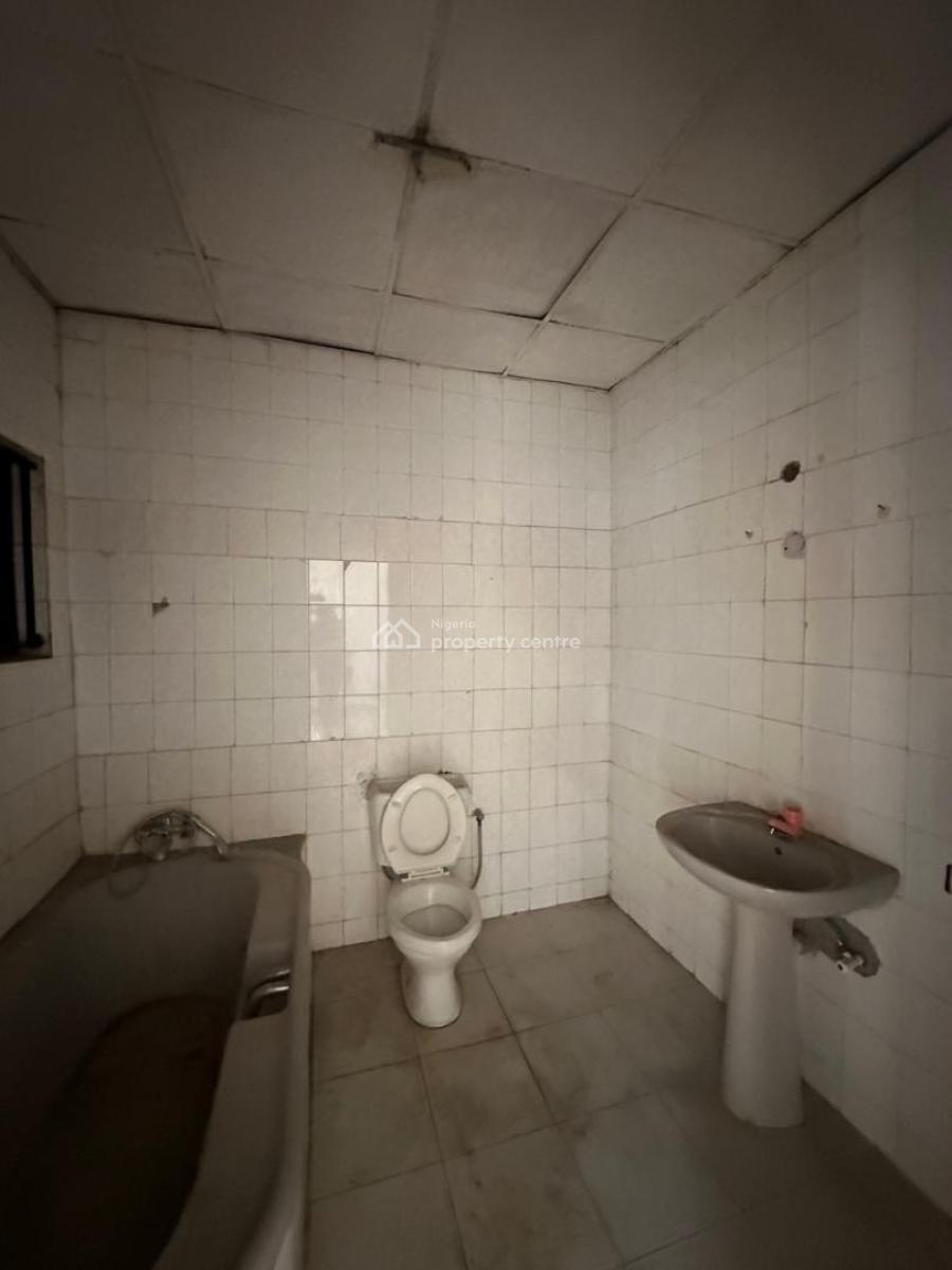 Commercial/residential Property in Lekki Phase 1, Lekki Phase 1, Lekki, Lagos, Commercial Property for Rent