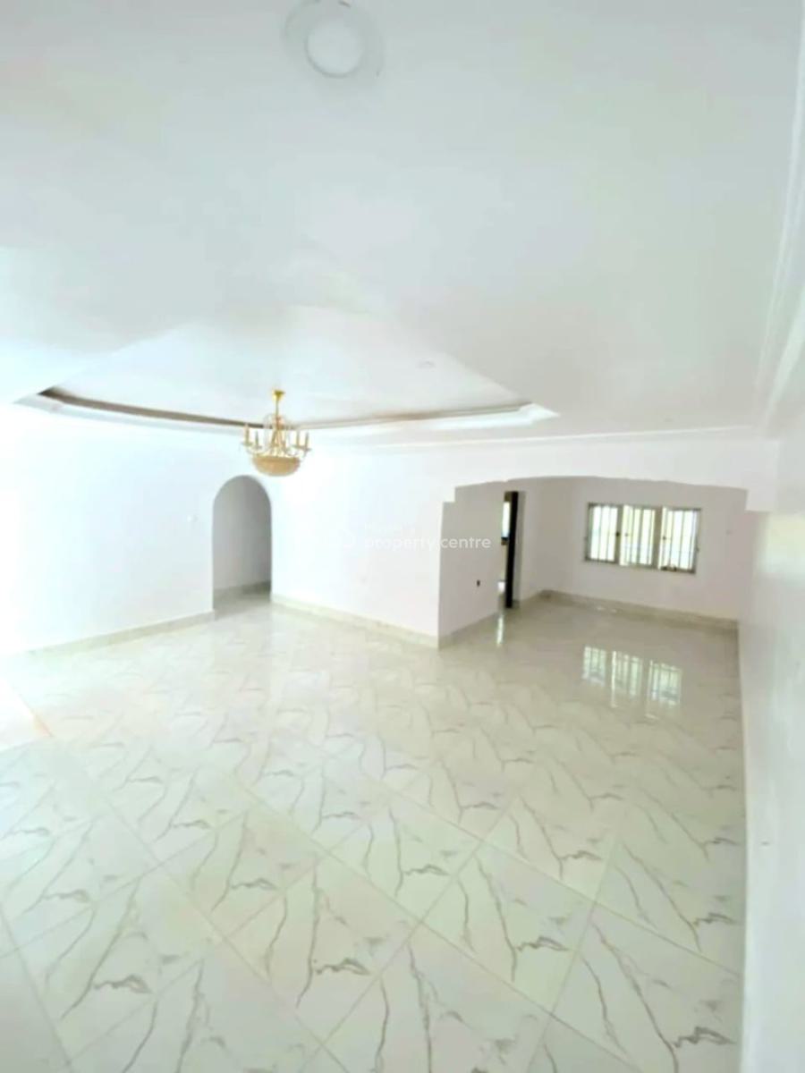 2 Bedroom Apartment in a Secured and Serene Estate (downstairs), Chevron, Lekki, Lagos, Flat / Apartment for Rent