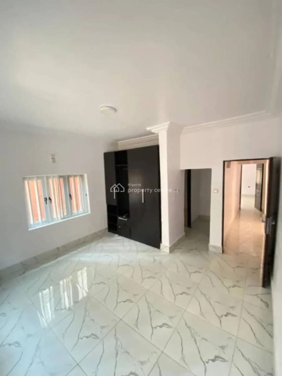 2 Bedroom Apartment in a Secured and Serene Estate (downstairs), Chevron, Lekki, Lagos, Flat / Apartment for Rent
