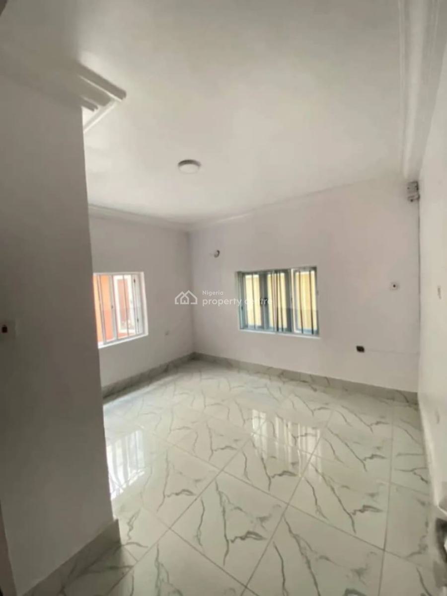 2 Bedroom Apartment in a Secured and Serene Estate (downstairs), Chevron, Lekki, Lagos, Flat / Apartment for Rent