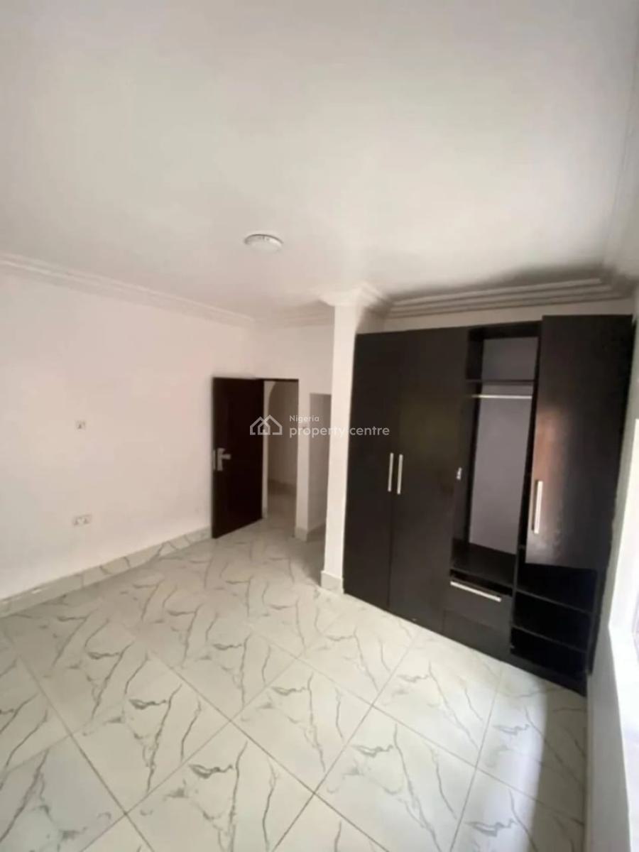 2 Bedroom Apartment in a Secured and Serene Estate (downstairs), Chevron, Lekki, Lagos, Flat / Apartment for Rent