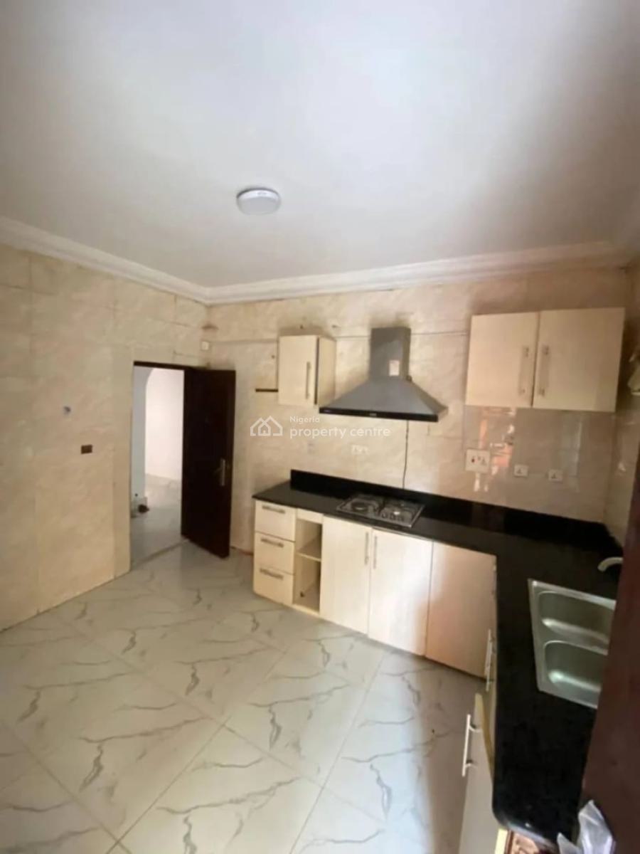 2 Bedroom Apartment in a Secured and Serene Estate (downstairs), Chevron, Lekki, Lagos, Flat / Apartment for Rent