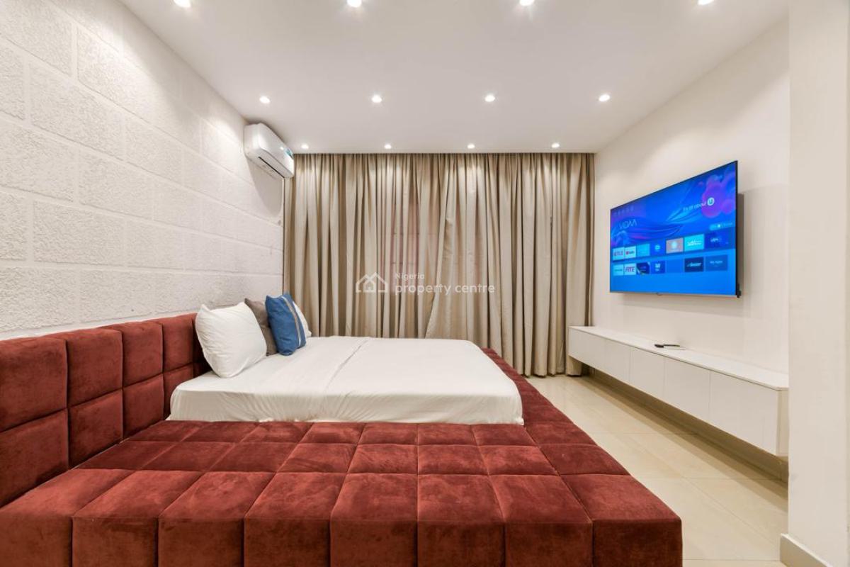 3 Bedroom Luxury Waterfront Apartment, Phase 1, Lekki, Lagos, Flat / Apartment Short Let
