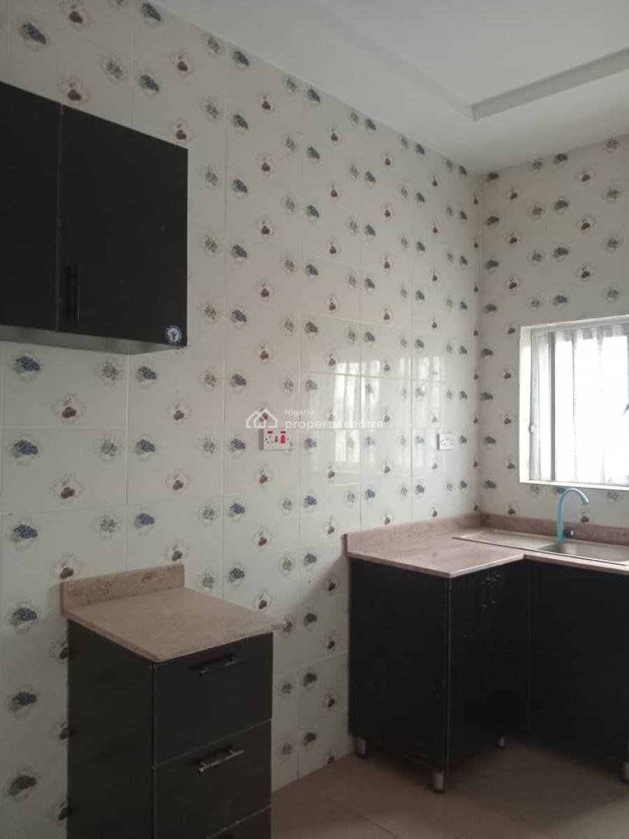 Millionaire Hangout Luxury 2 Bedroom Flat, Magboro, Ogun, Flat / Apartment for Rent