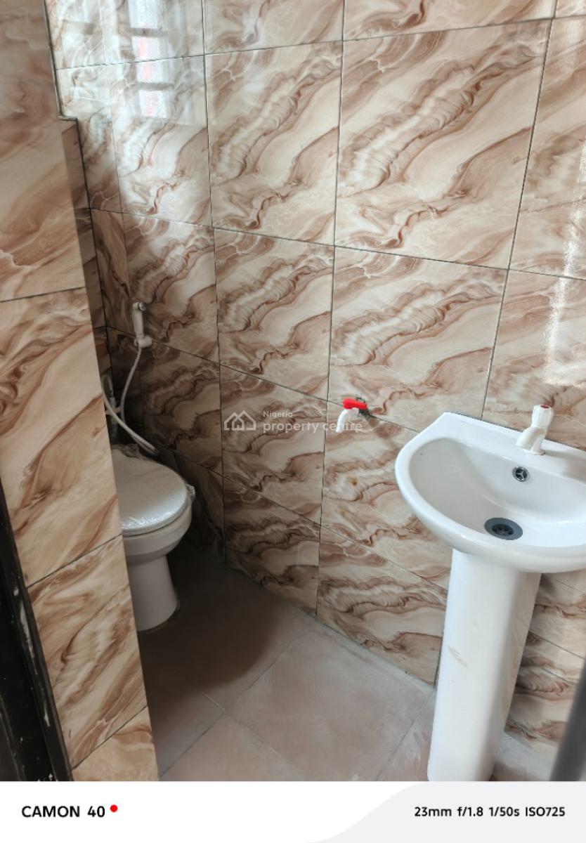 Mini Flats, Off Adeshina Road, Ijesha, Surulere, Lagos, Mini Flat (room and Parlour) for Rent