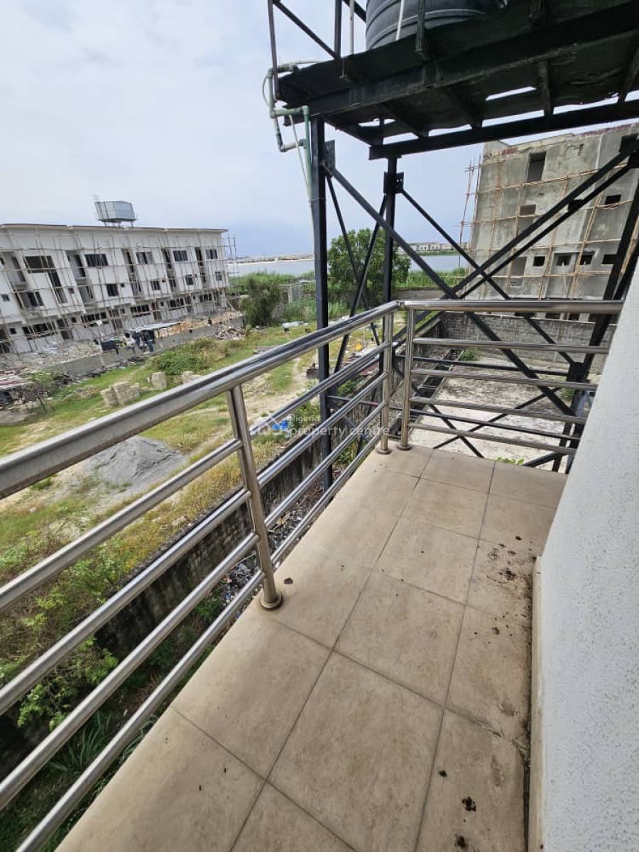 Spacious 3 Bedroom Flat with Bq, Lekki Phase 1, Lekki Phase 1, Lekki, Lagos, Block of Flats for Sale