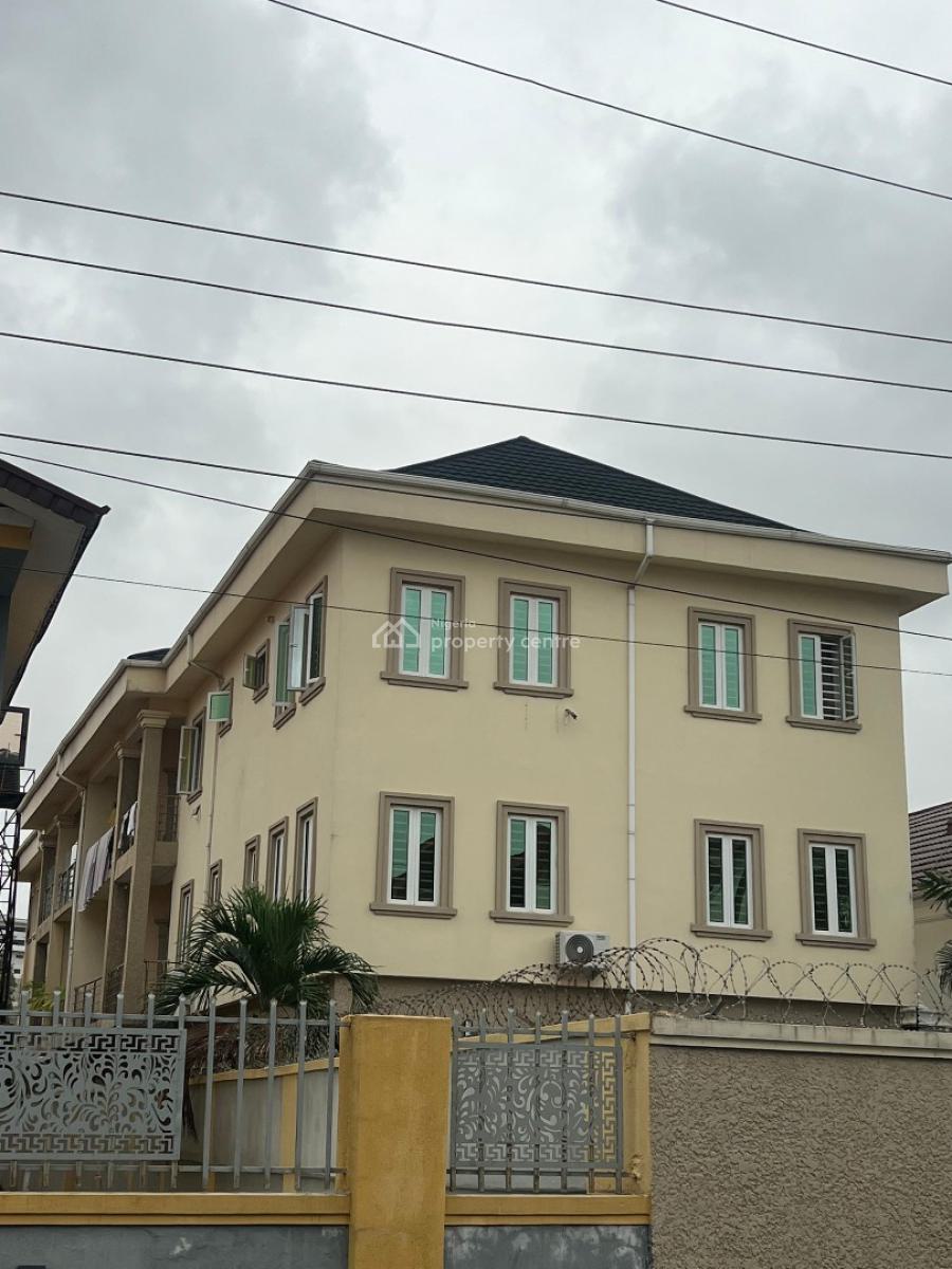 Spacious 3 Bedroom Pentfloor Apartment with Bq, Offf Bourdillon, Ikoyi, Lagos, House for Rent