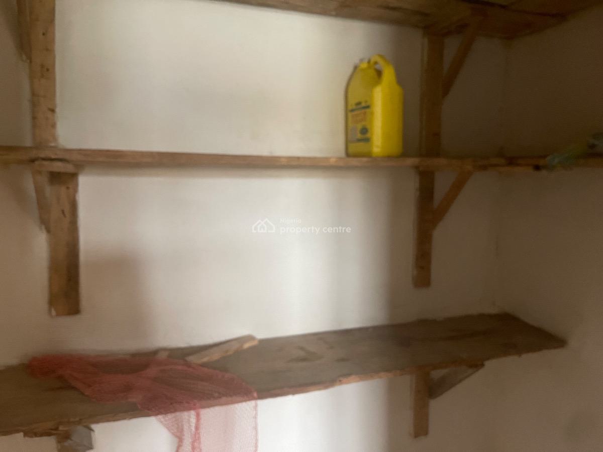 3 Bedroom Apartment  Close to Major Road, Alaguntan  Road, Ilaje, Ajah, Lagos, Flat / Apartment for Rent