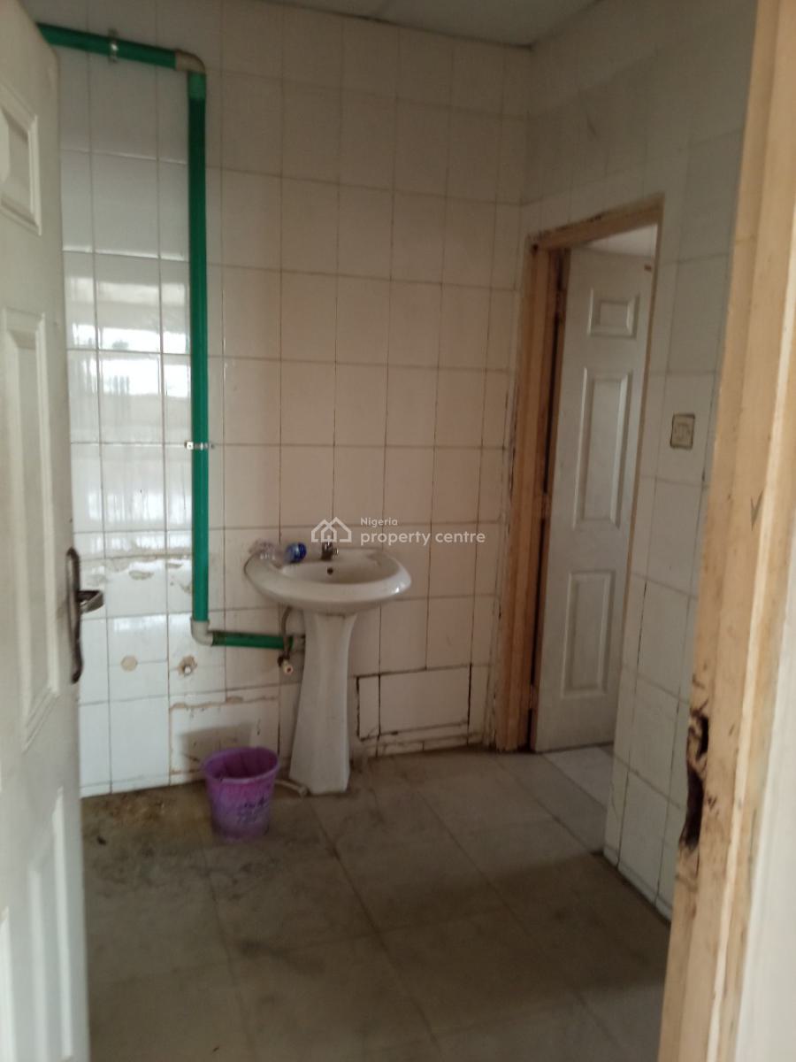 110sqm Large Space, Chevron, Lekki, Lagos, Office Space for Rent