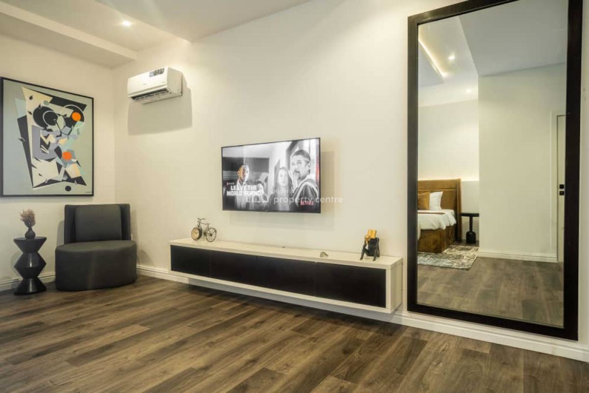 Luxury Two Bedroom with Excellent Features, Lekki Phase 1, Lekki, Lagos, Flat / Apartment Short Let