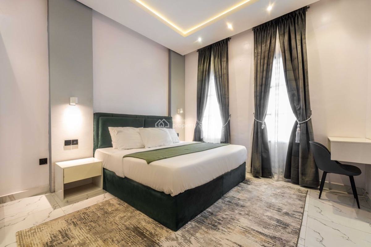 Luxury Two Bedroom with Excellent Features, Lekki Phase 1, Lekki, Lagos, Flat / Apartment Short Let