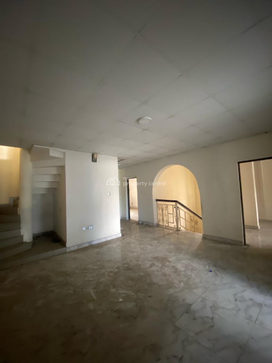 Luxurious 4-bedroom Semi-detached Duplex with Bq, Chevron, Lekki, Lagos, Semi-detached Duplex for Sale