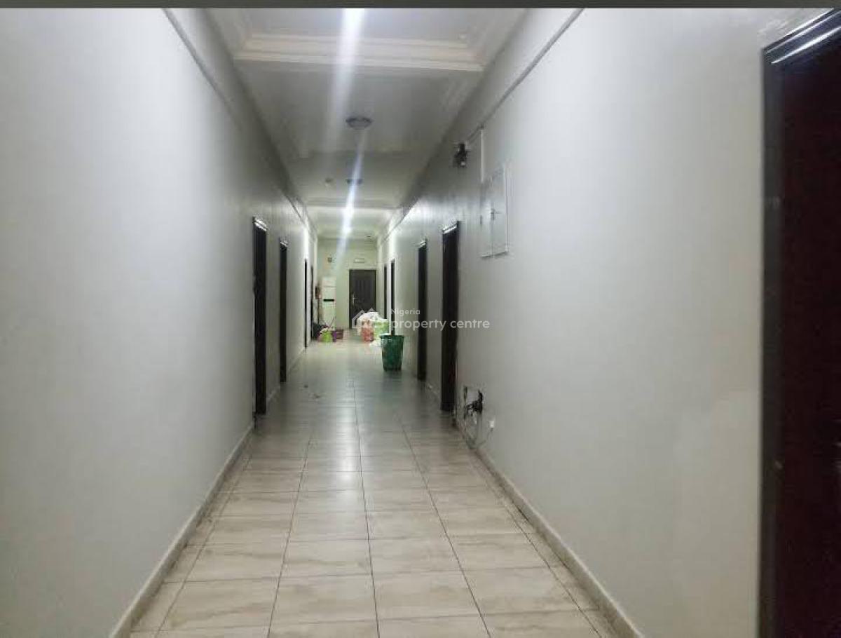 30 Rooms Fully Furnished Hotel, Off Airport Road, Warri, Delta, Hotel / Guest House for Sale