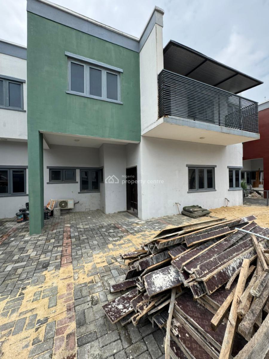 Well Maintained Super Spacious  4 Bedroom Terrace Duplex, Ologolo, Lekki, Lagos, Terraced Duplex for Sale