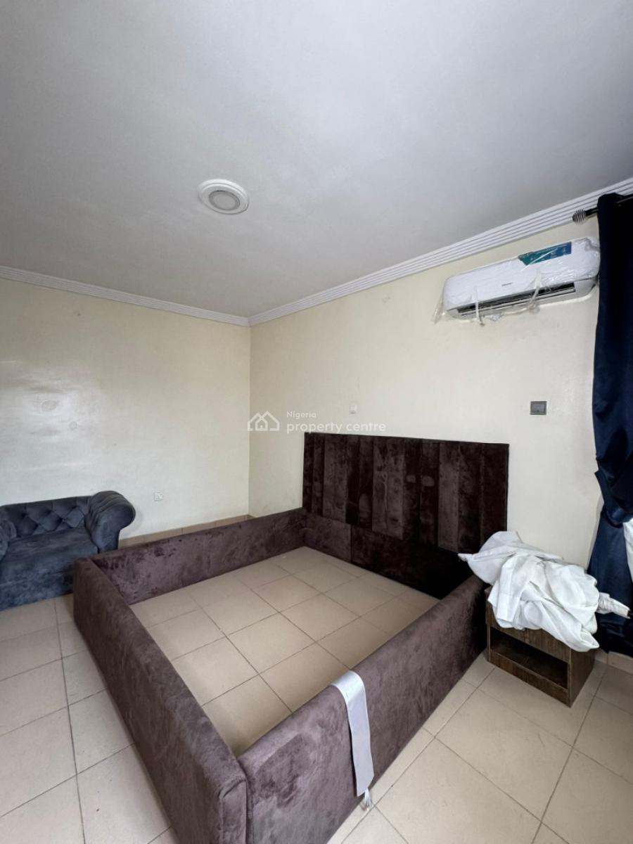 Well Maintained Super Spacious  4 Bedroom Terrace Duplex, Ologolo, Lekki, Lagos, Terraced Duplex for Sale