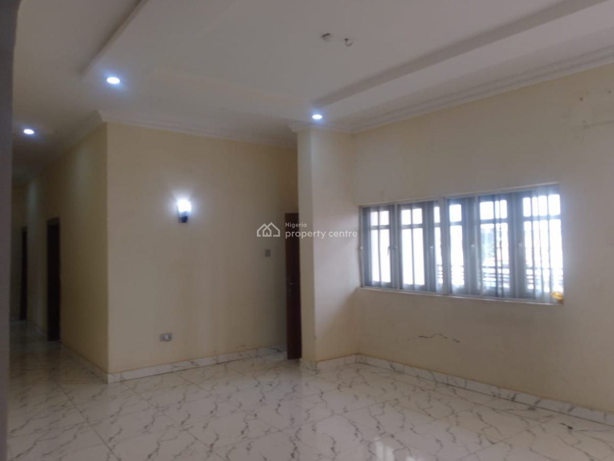 Luxury 3 Bedroom Bedroom Flat, Pine Crest Estate Behind Nipco Filling Station, Lugbe District, Abuja, Flat / Apartment for Rent