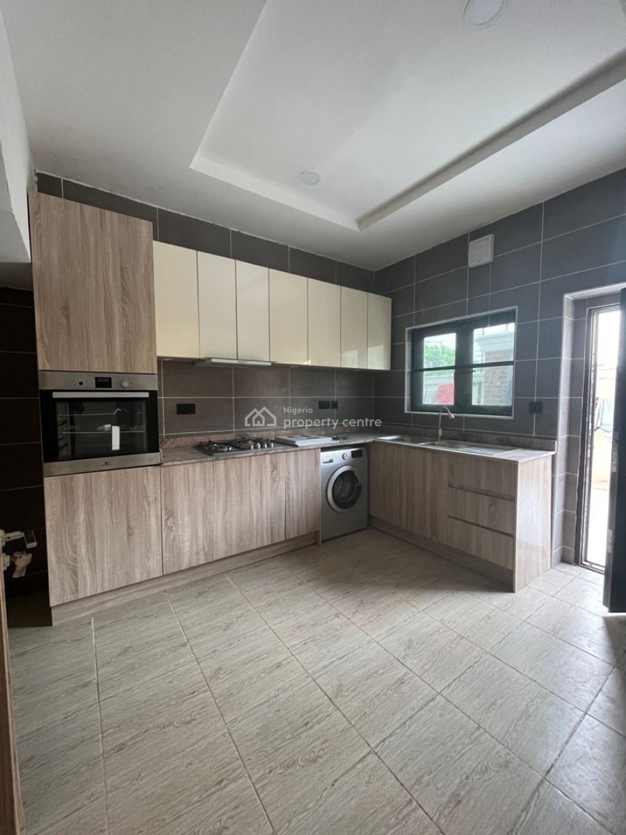 4 Bedroom Duplex with Bq, Lekki Right, Lekki Phase 1, Lekki, Lagos, Terraced Duplex for Rent