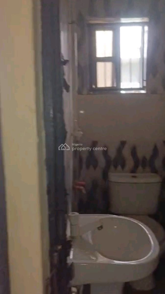 Newly Built an Finish an Finish 2 Bedroom Flat, Gbagada, Lagos, Flat / Apartment for Rent