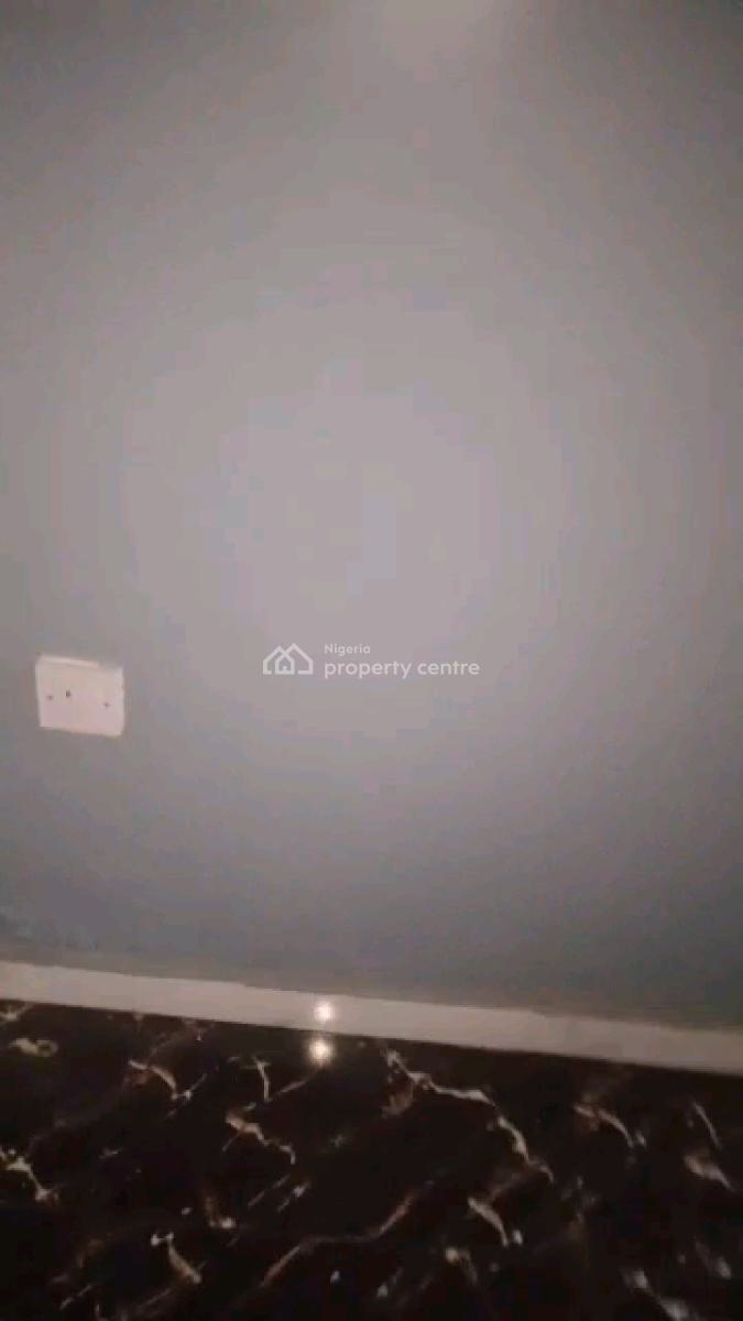 an Up Floor Miniflat, Adekunle, Yaba, Lagos, Mini Flat (room and Parlour) for Rent