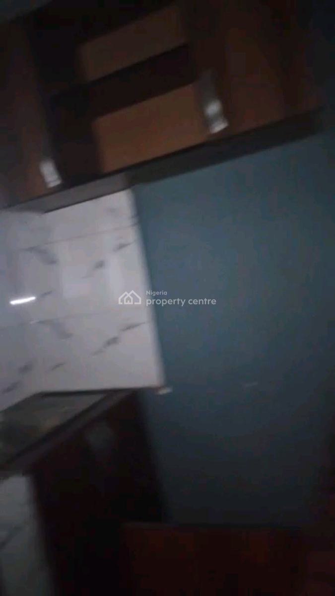an Up Floor Miniflat, Adekunle, Yaba, Lagos, Mini Flat (room and Parlour) for Rent