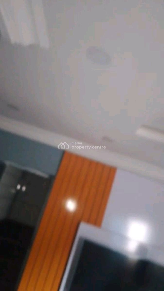 an Up Floor Miniflat, Adekunle, Yaba, Lagos, Mini Flat (room and Parlour) for Rent