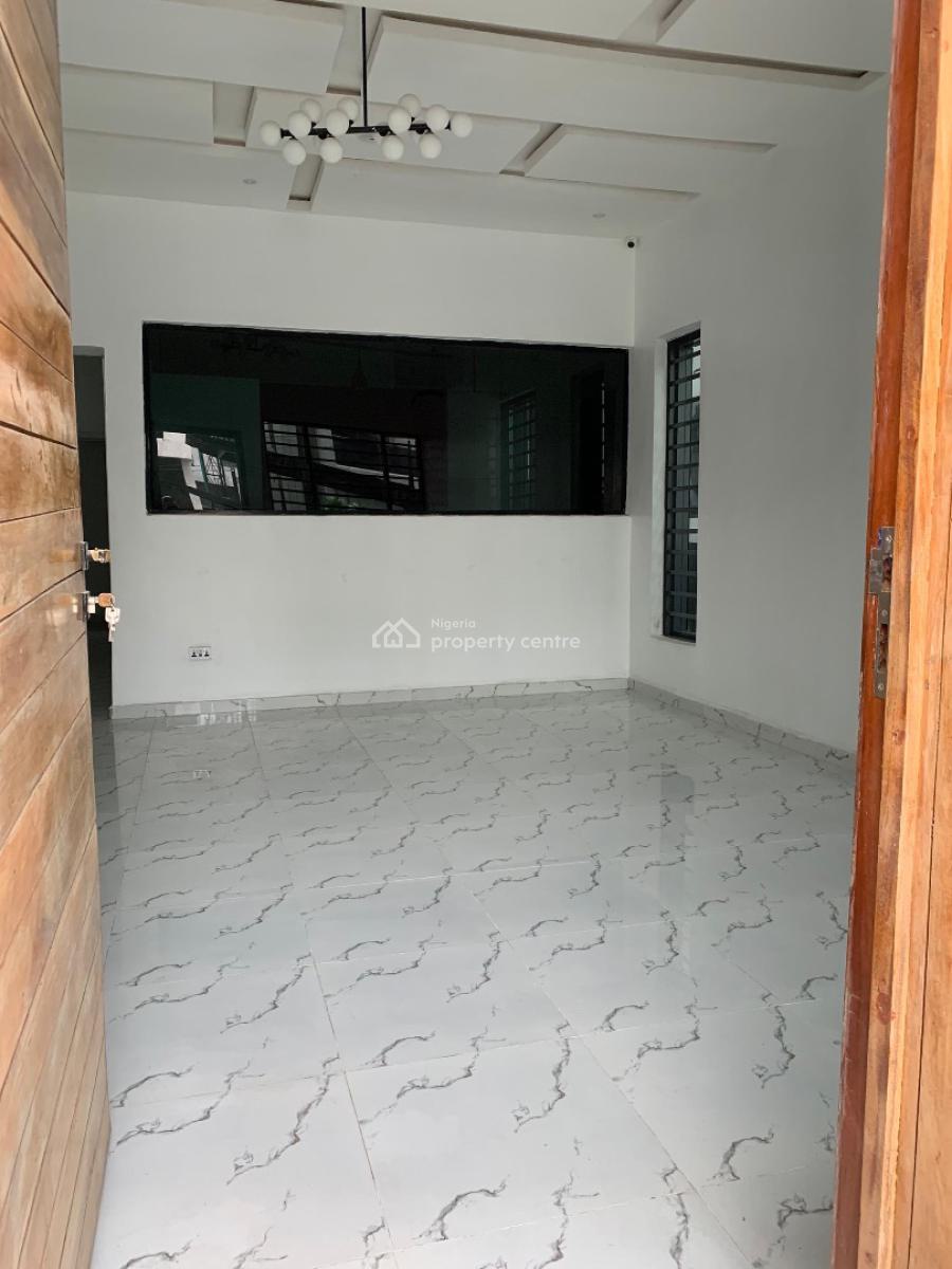 Luxury 3 Bedroom, Chevron, Lekki, Lagos, Semi-detached Duplex for Rent