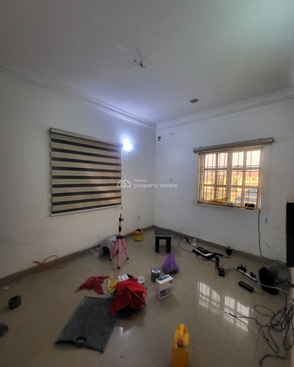 Luxurious Massive 1 Bedroom Flat, By American International School, Durumi, Abuja, Flat / Apartment for Rent
