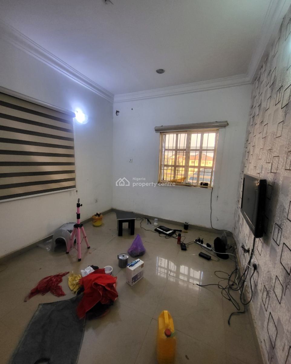 Luxurious Massive 1 Bedroom Flat, By American International School, Durumi, Abuja, Flat / Apartment for Rent