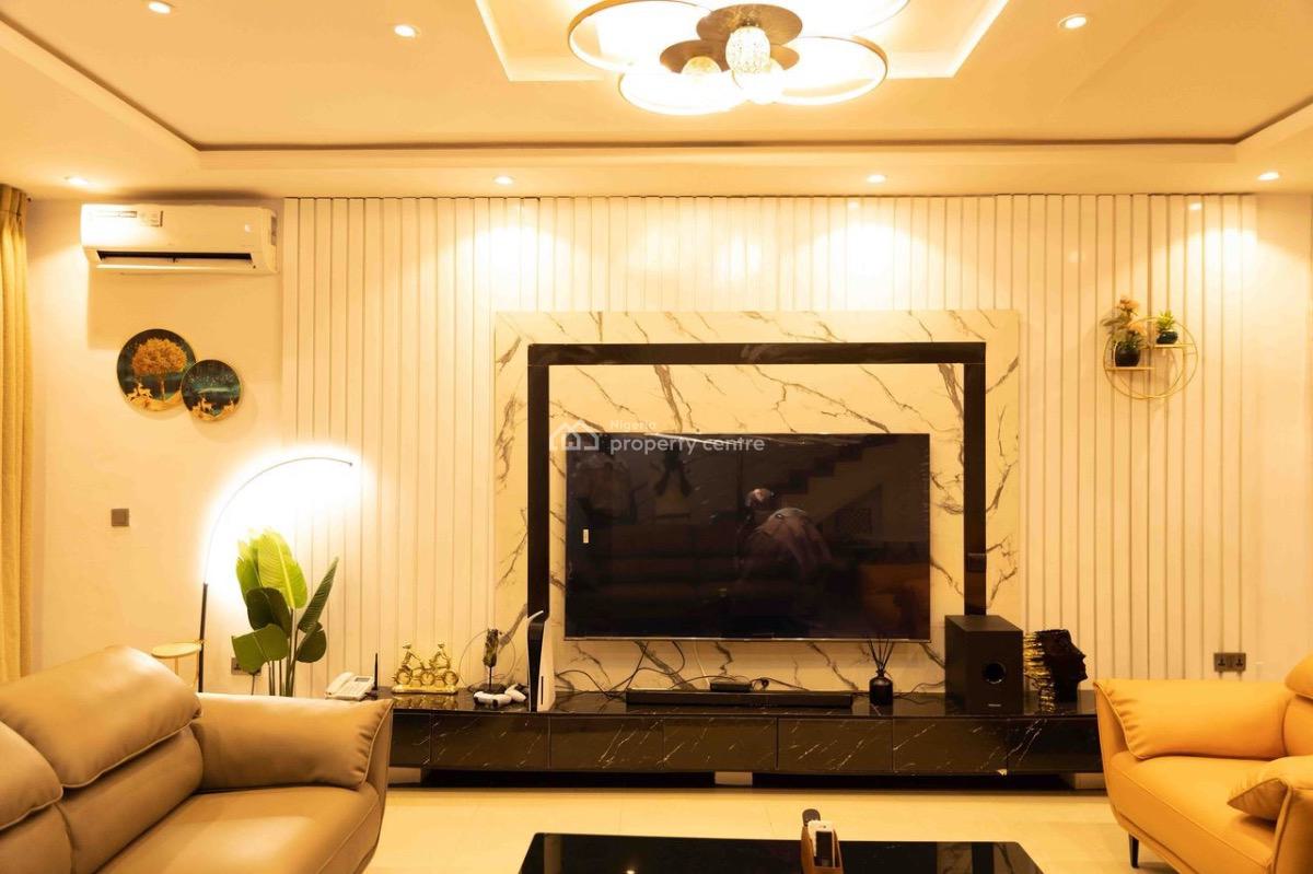 Smartly Designed 3 Bedroom Apartment with Top-notch Amenities, Chevron, Lekki, Lagos, Flat / Apartment Short Let