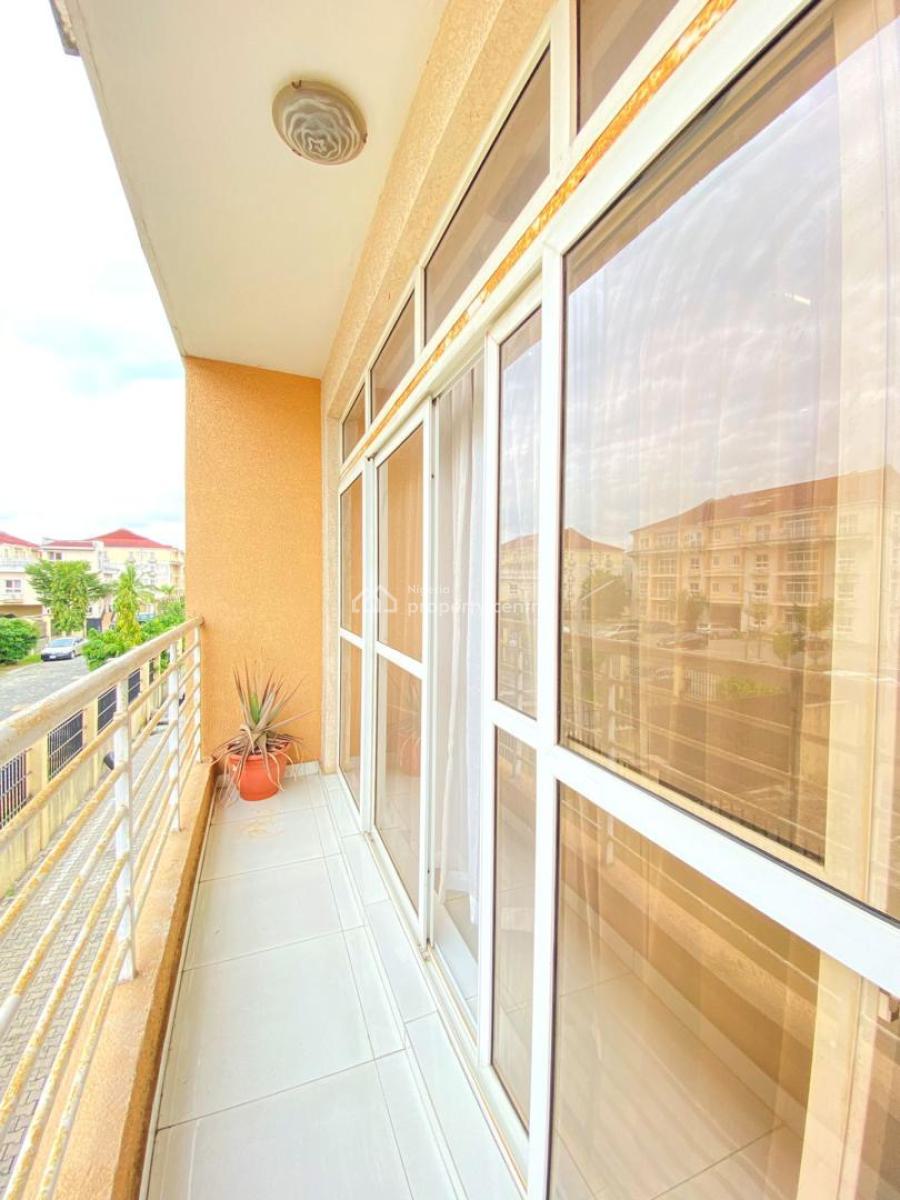 Tastefully Furnished 3 Bedroom Apartment with Top-notch Amenities, Osapa, Lekki, Lagos, Flat / Apartment Short Let