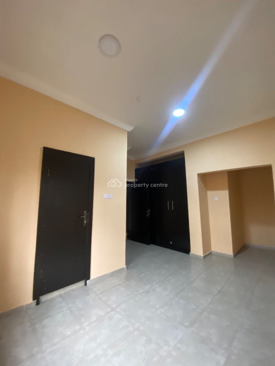 Luxury 3 Bedroom Apartment with Excellent Facilities, By Lagos Business School, Ajah, Lagos, Flat / Apartment for Rent