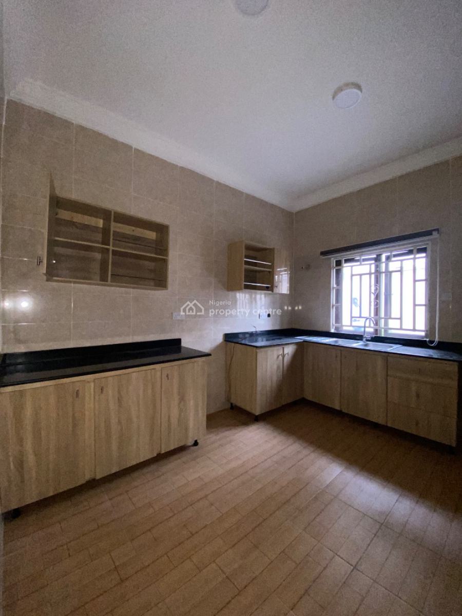 Luxury 3 Bedroom Apartment with Excellent Facilities, By Lagos Business School, Ajah, Lagos, Flat / Apartment for Rent