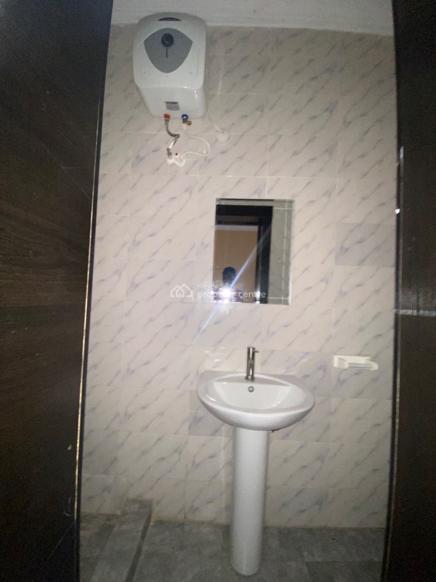 Luxury 3 Bedroom Apartment with Excellent Facilities, By Lagos Business School, Ajah, Lagos, Flat / Apartment for Rent