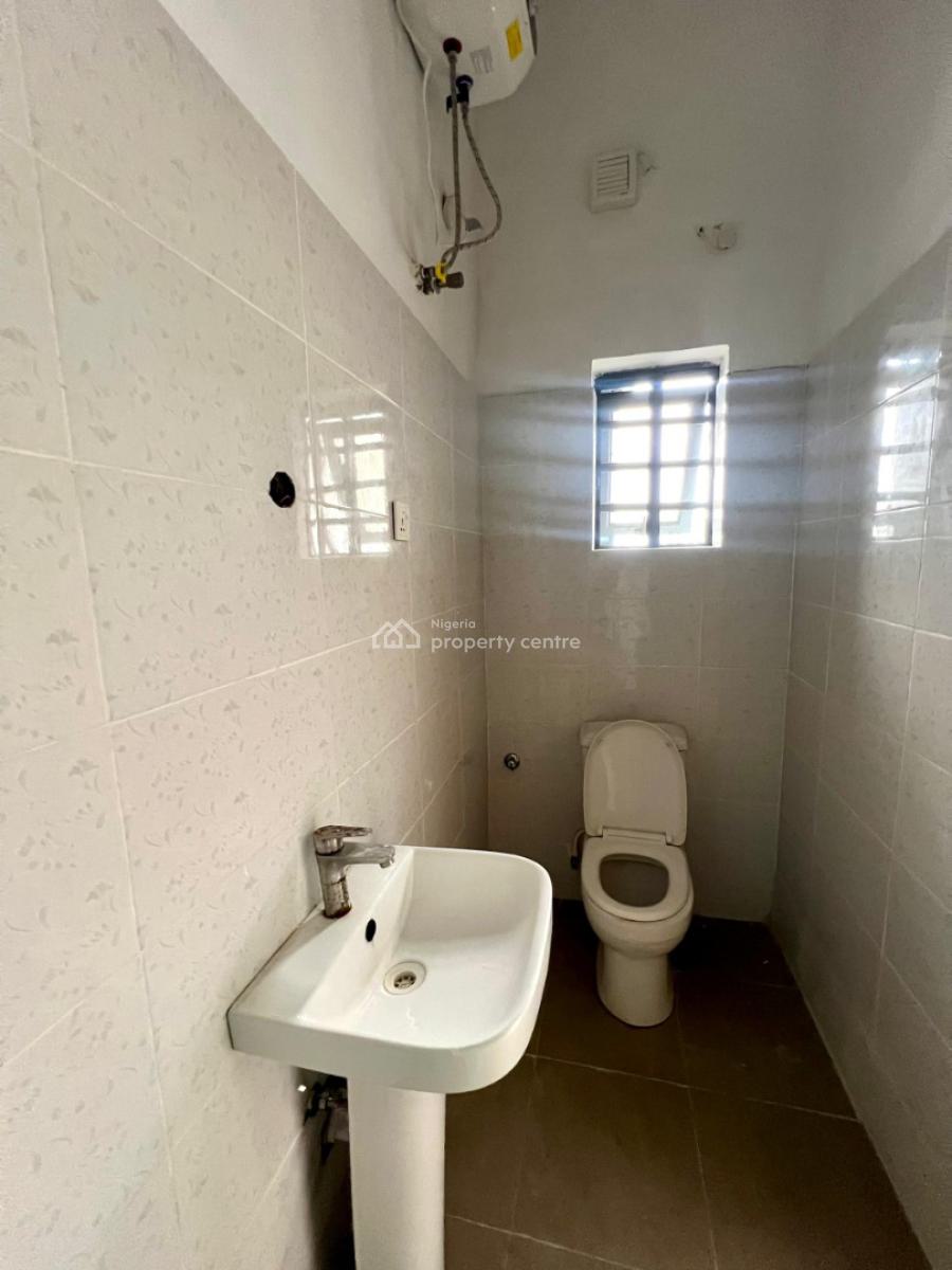 Newly Built 2 Bedroom Apartment, Lekki Phase 1, Lekki, Lagos, Flat / Apartment for Sale