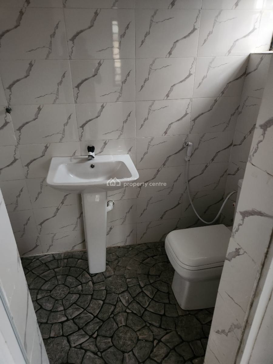 Newly Built 3 Units of 2 Bedroom Apartments in a Nice Location, Arowolo Estate Off Ayegun Oleyo Road, Akala Express Oluyole Extension, Ibadan, Oyo, Flat / Apartment for Rent