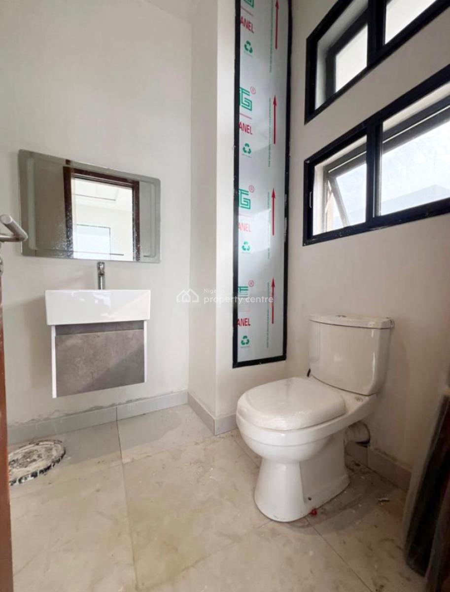 Exquisite 3 Bedroom Loft in a New Estate, Off Freedom Way, Lekki Phase 1, Lekki, Lagos, Flat / Apartment for Rent