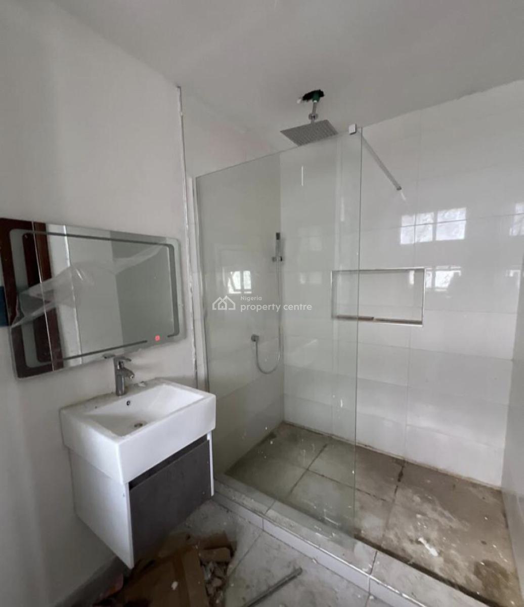 Exquisite 3 Bedroom Loft in a New Estate, Off Freedom Way, Lekki Phase 1, Lekki, Lagos, Flat / Apartment for Rent