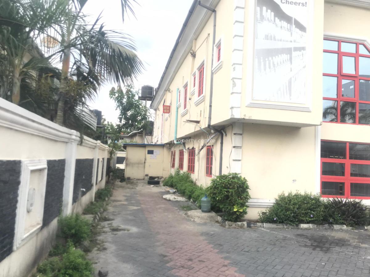 8 Bedroom Detached Duplex with Bq, Victoria Island (vi), Lagos, Commercial Property for Rent