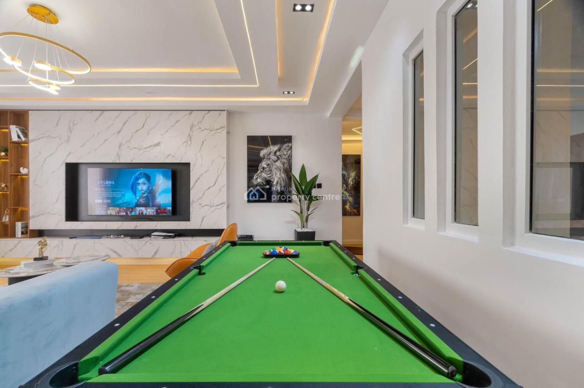 Brandnew 2 Bedrooms Penthouse with Cityview, Snooker, Table Tennis, Ikoyi, Lagos, Flat / Apartment Short Let