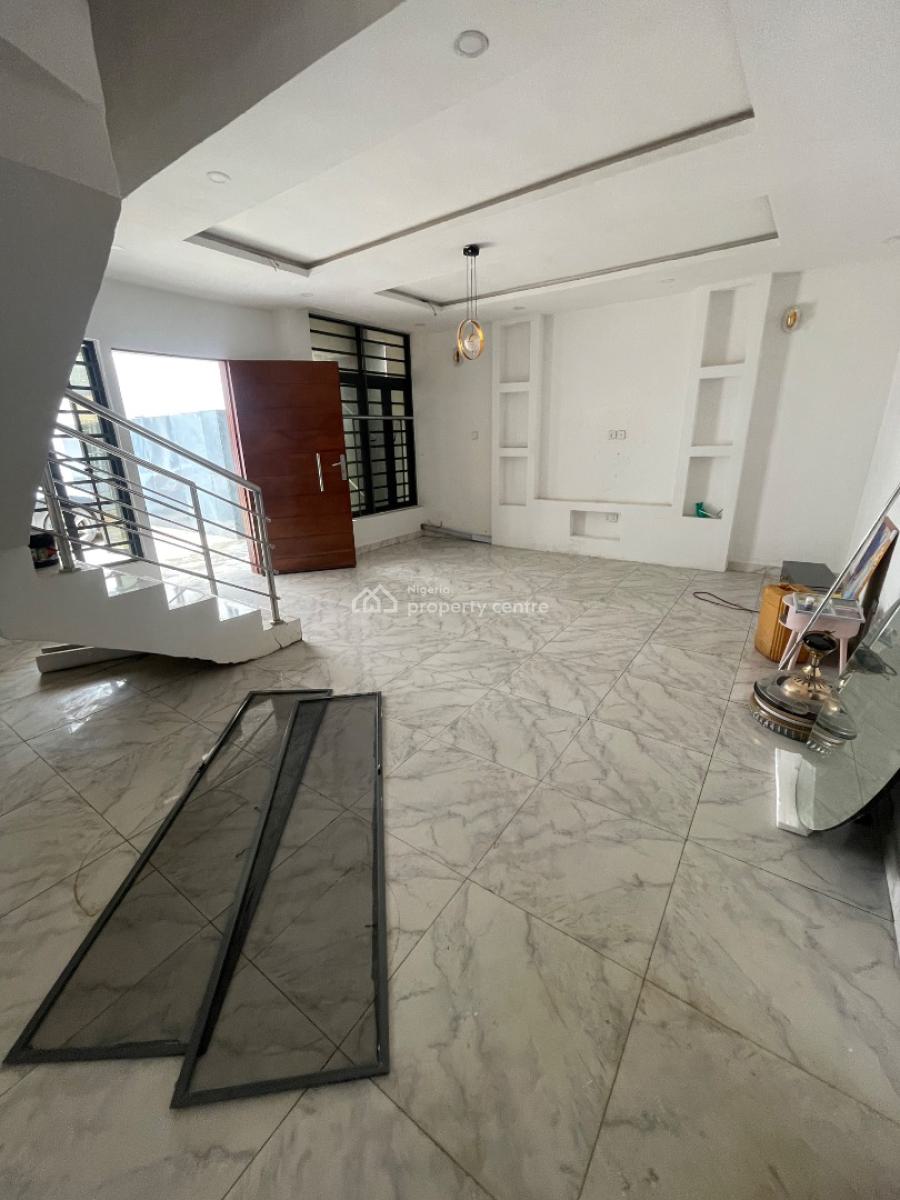 3 Bedroom, Ologolo’ Lekki, Lekki Phase 1, Lekki, Lagos, Terraced Duplex for Rent