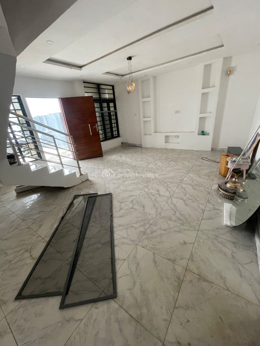 3 Bedroom, Ologolo’ Lekki, Lekki Phase 1, Lekki, Lagos, Terraced Duplex for Rent