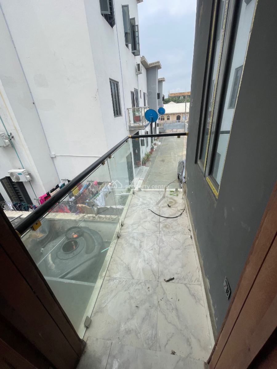 3 Bedroom, Ologolo’ Lekki, Lekki Phase 1, Lekki, Lagos, Terraced Duplex for Rent