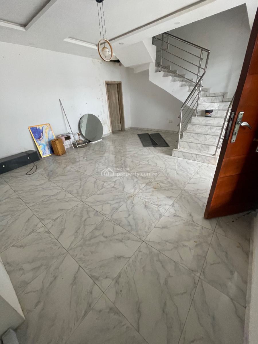 3 Bedroom, Ologolo’ Lekki, Lekki Phase 1, Lekki, Lagos, Terraced Duplex for Rent