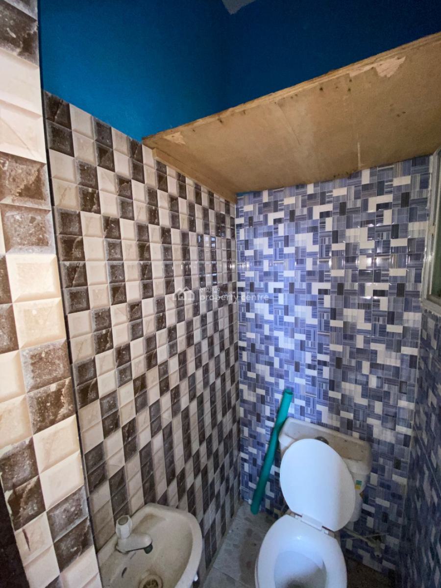 walk to The Bus Stop, Come Home to Comfort (ideal When Location Is a, L&k Iyana Oworo, Gbagada, Lagos, Flat / Apartment for Rent
