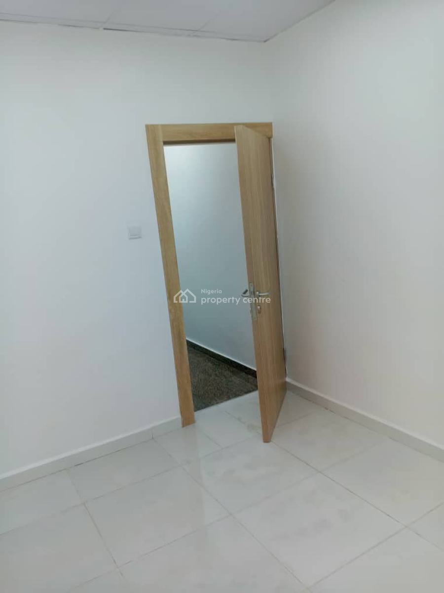 Tastefully Finished, Newly Renovated Office Space Description: 3nos Si, Adeniyi Jones, Ikeja, Lagos, Office Space for Rent