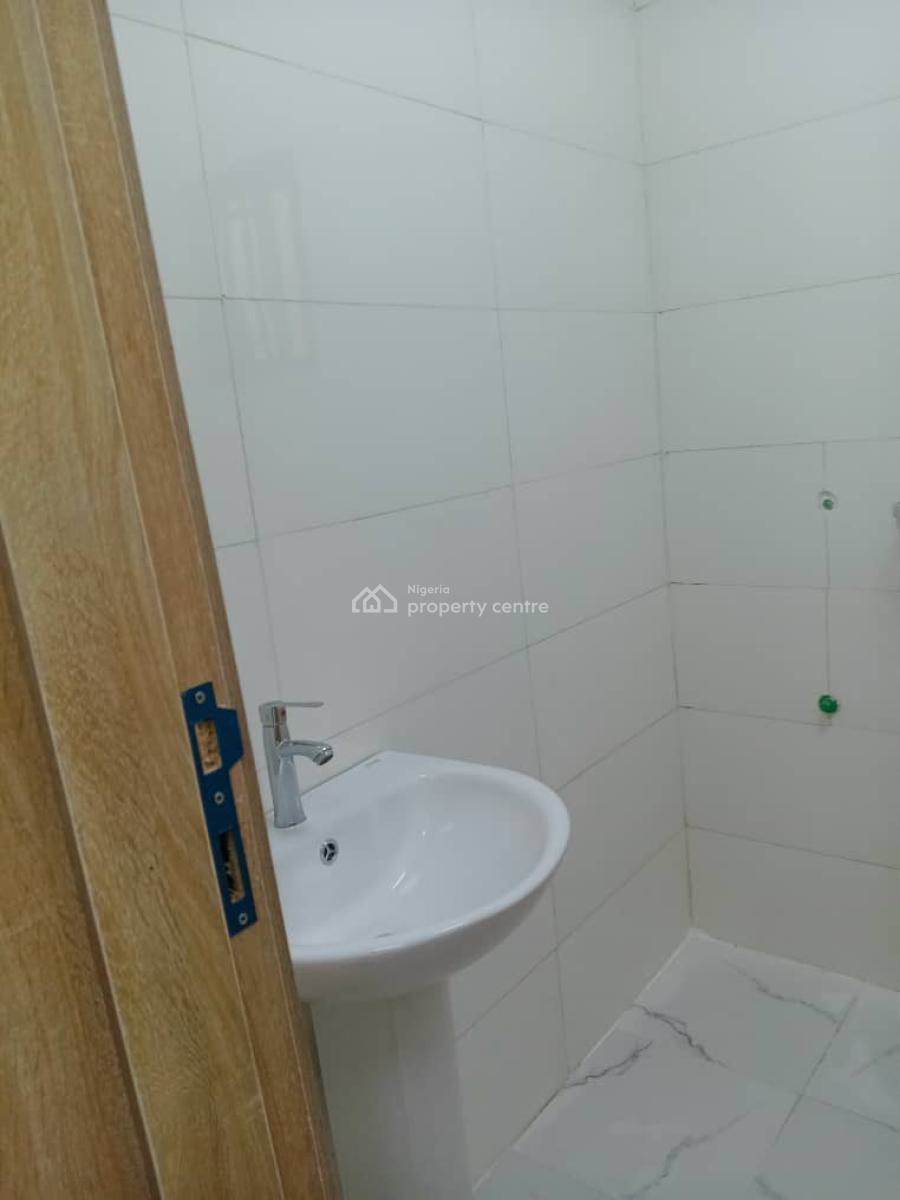 Tastefully Finished, Newly Renovated Office Space Description: 3nos Si, Adeniyi Jones, Ikeja, Lagos, Office Space for Rent