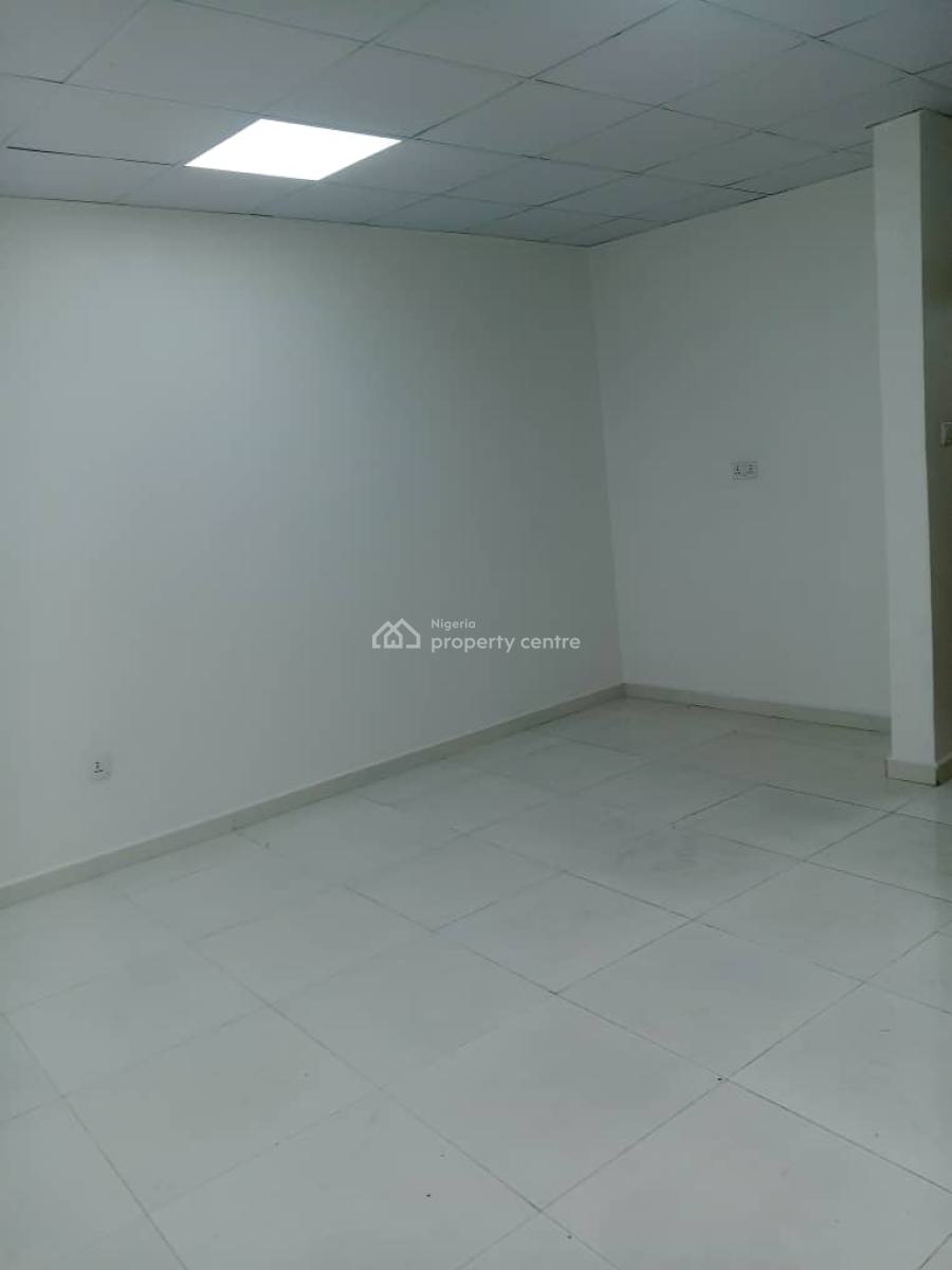 Tastefully Finished, Newly Renovated Office Space Description: 3nos Si, Adeniyi Jones, Ikeja, Lagos, Office Space for Rent