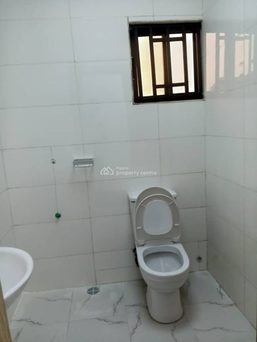 Tastefully Finished, Newly Renovated Office Space Description: 3nos Si, Adeniyi Jones, Ikeja, Lagos, Office Space for Rent