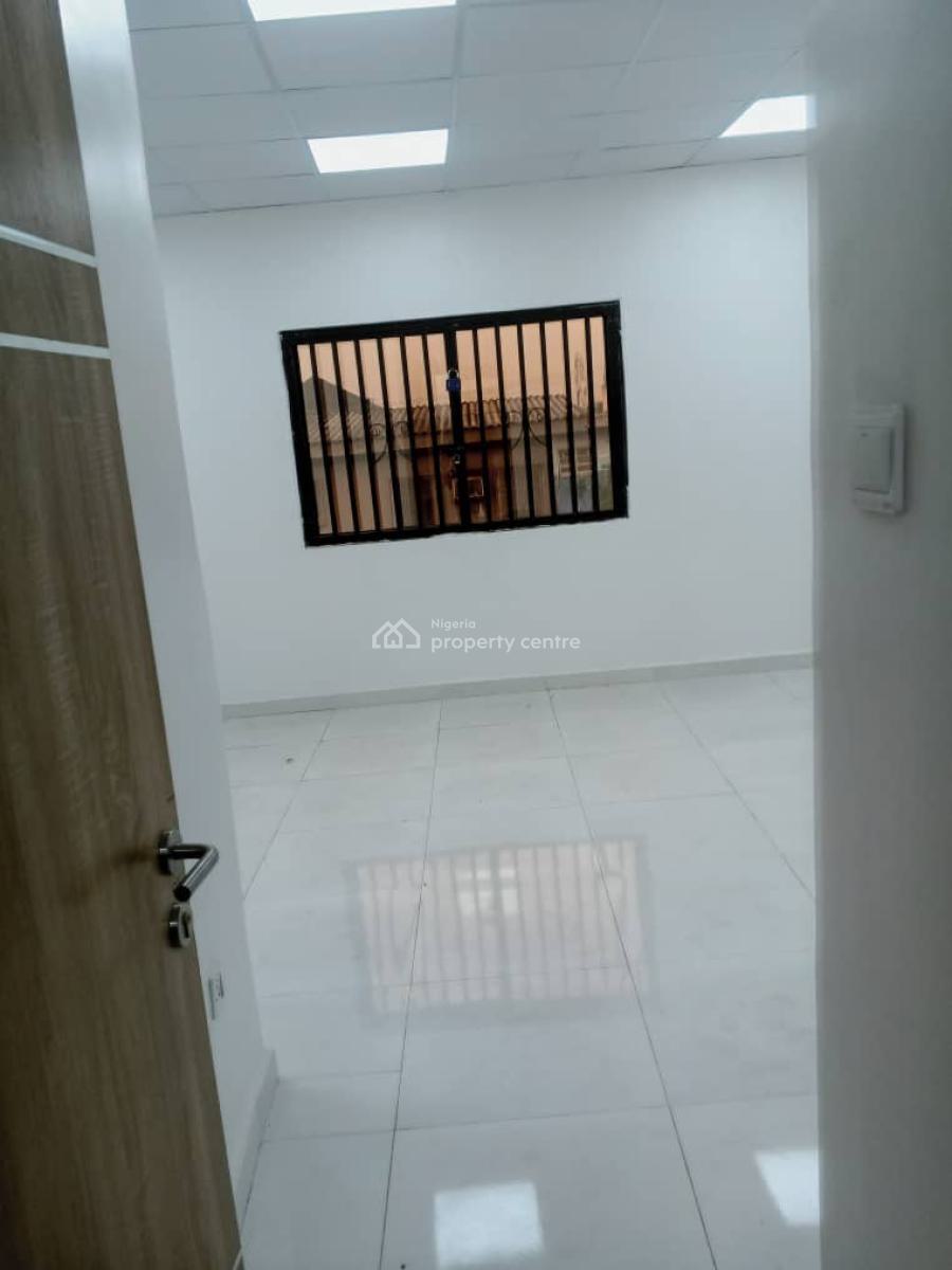 Tastefully Finished, Newly Renovated Office Space Description: 3nos Si, Adeniyi Jones, Ikeja, Lagos, Office Space for Rent